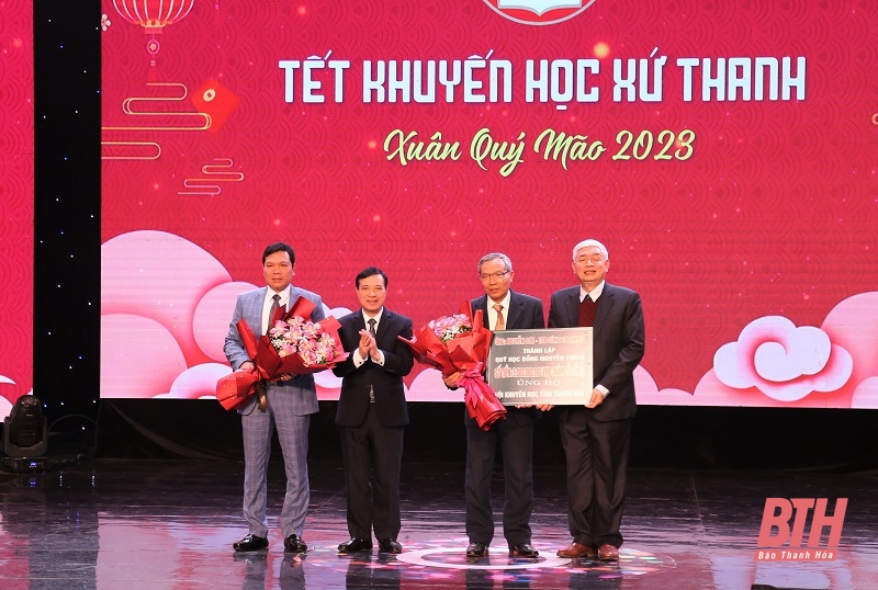 "Quỹ Học Bổng Nguyễn Chích" ra mắt tại Chương trình "Tết khuyến học” xứ Thanh xuân Quý Mão 2023